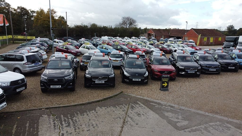 Second hand cars hook discount